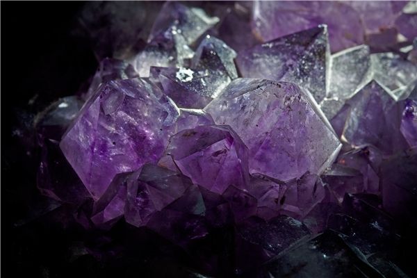 彩色宝石科普系列之：紫水晶  第1张