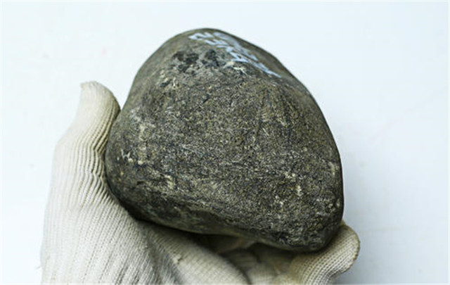 网上买翡翠佛公地名南奇你不认识，它可是现今市场上性价比最高的赌石！(图文)   第1张