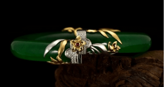 翡翠手镯断了怎么办？这些修复方法可能会帮到你！   第3张