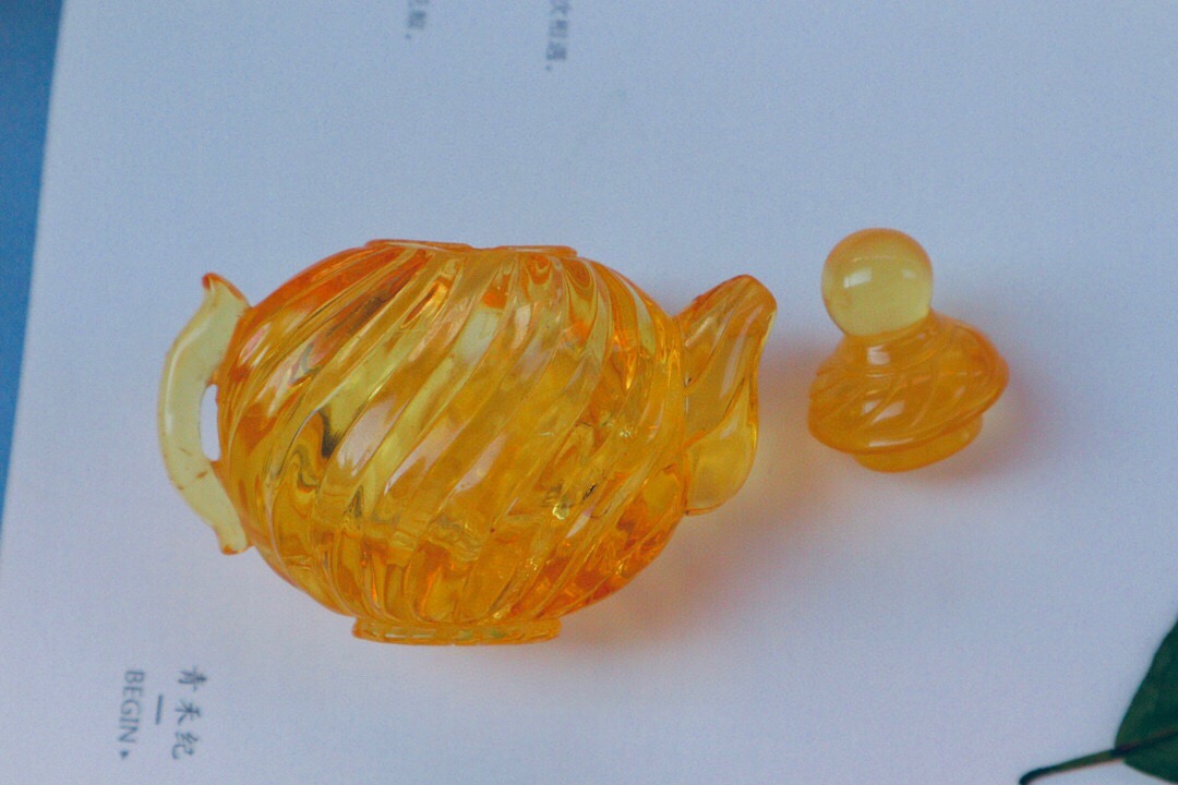 缅甸最大翡翠矿琥珀与蜜蜡的区别是什么？   第3张