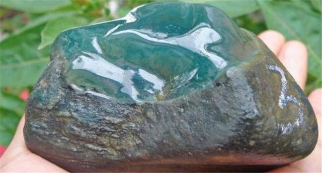 翡翠皮壳翠友们知道是什么吗？我们一起点击查看！(图文)   第2张