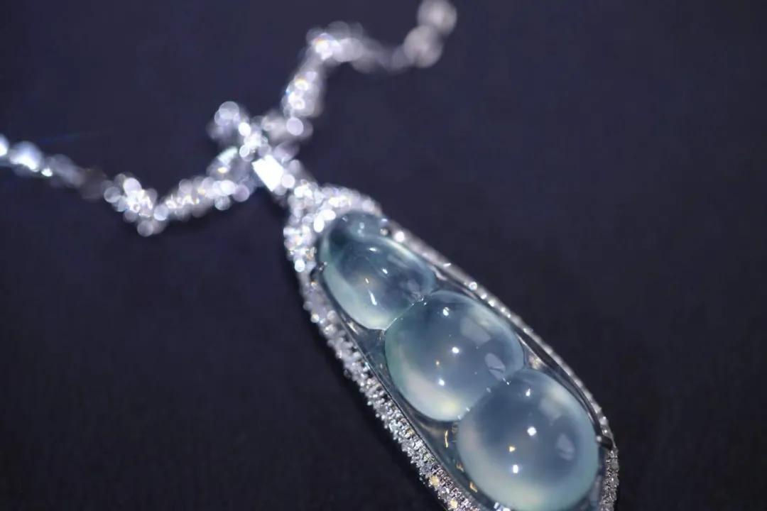 翡翠到底该如何定义？硬玉？绿辉石？  第3张