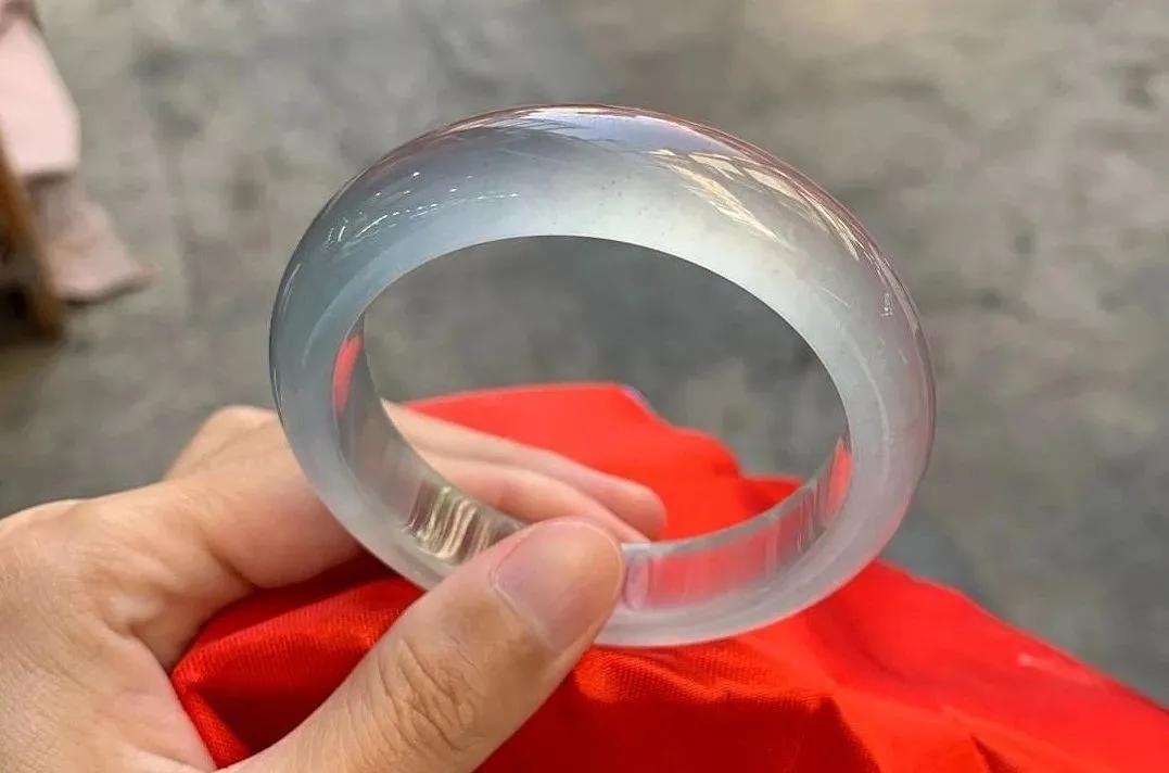 汽车挂件保平安符翡翠翡翠的内部里都有什么？看清楚了！  第2张