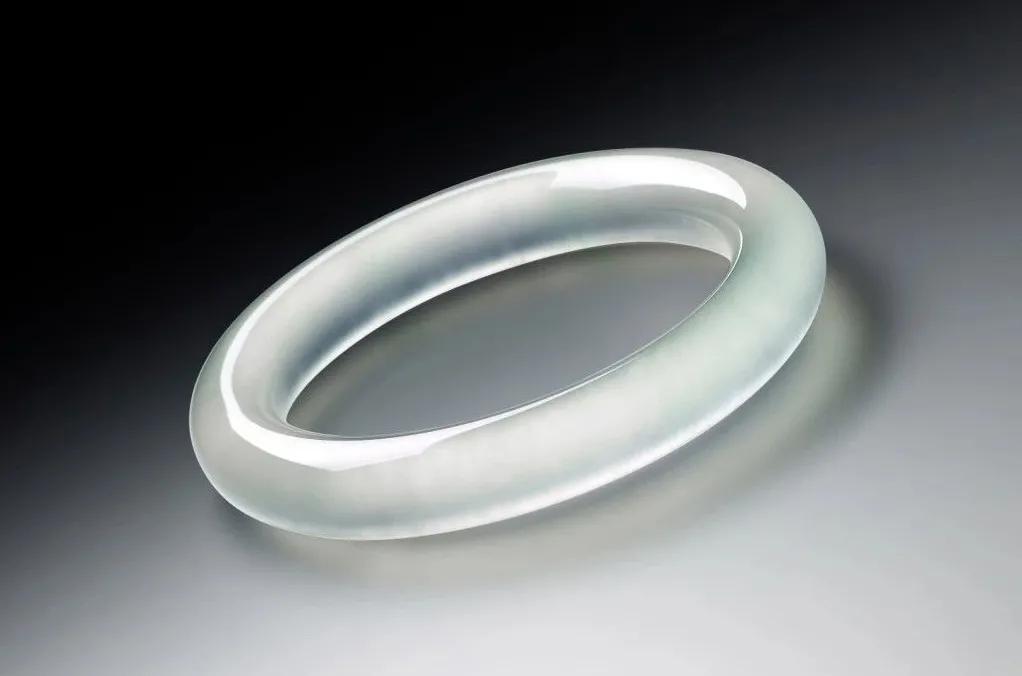 翡翠的颜色怎么看？这才是影响价值的关键！  第14张