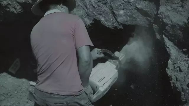 难道只有这样的南红，才受中国人欢迎？  第3张