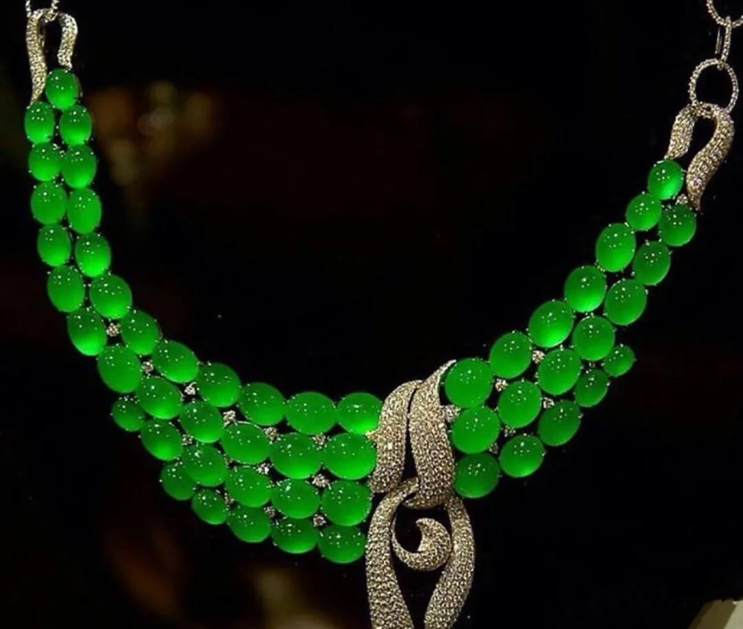 翡翠到底该如何定义？硬玉？绿辉石？  第4张