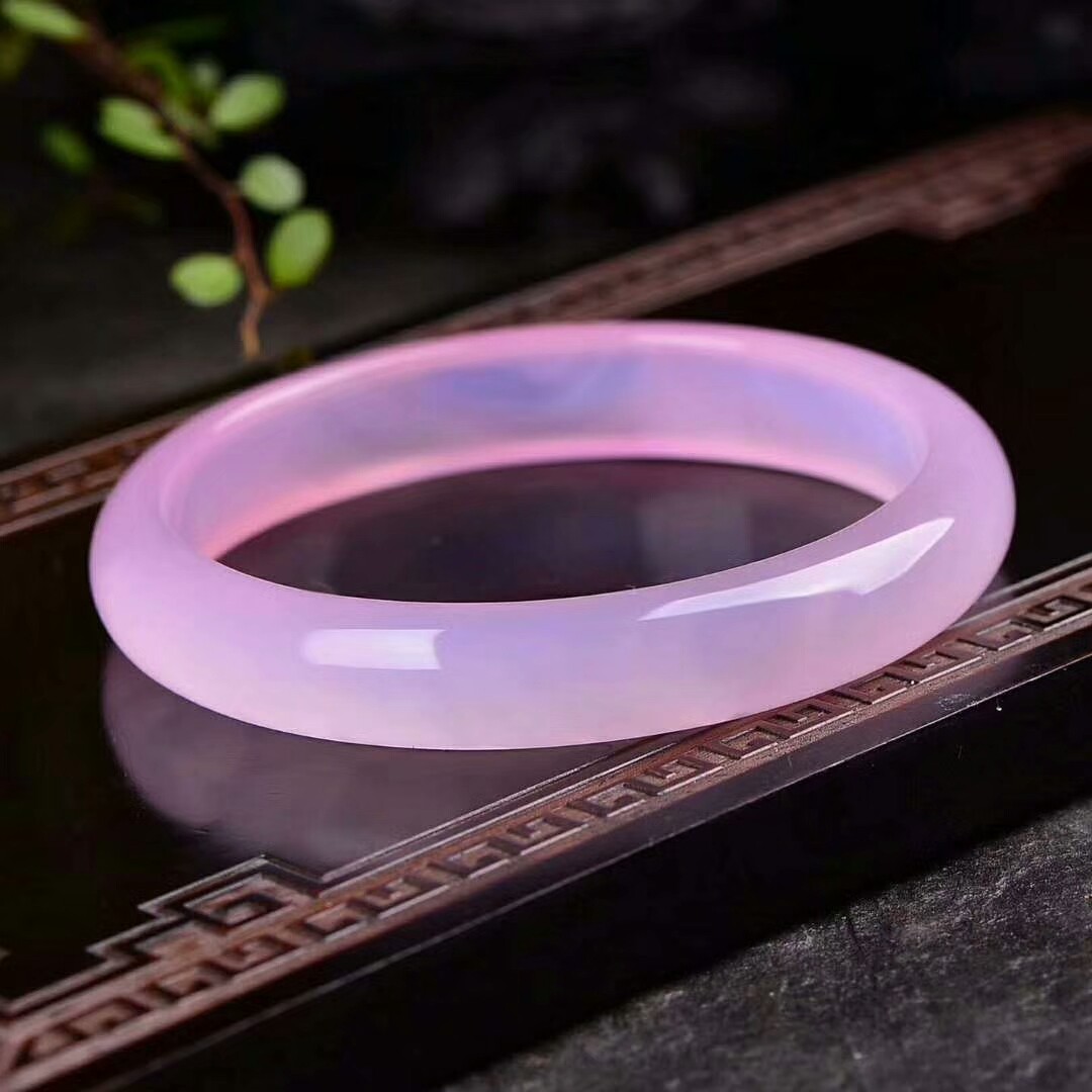 如何鉴别冰花芙蓉玉的好坏？  第2张