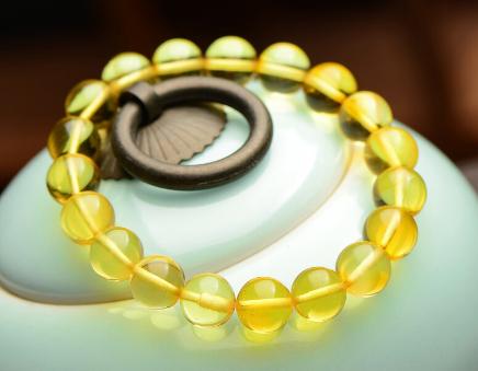 能带来财运的黄水晶 被称为“商人之石”  第2张