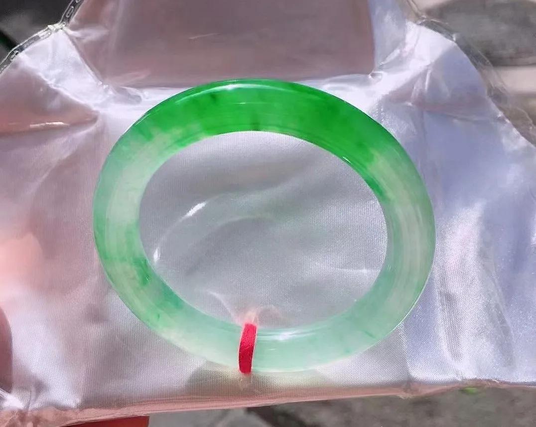 估价、拿货价、开价，如何搞懂翡翠价格？  第2张