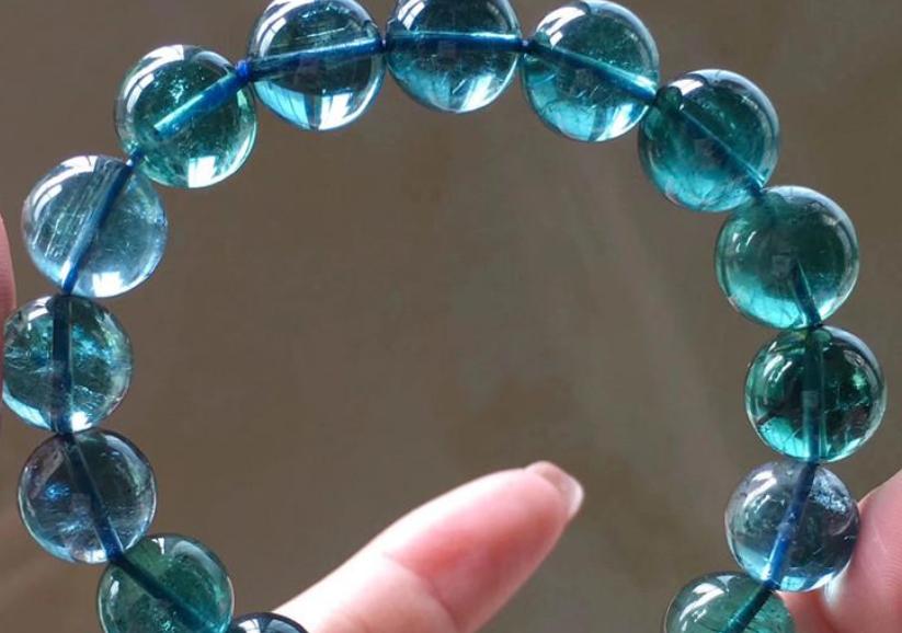 佩戴蓝碧玺有什么好处和作用  第2张