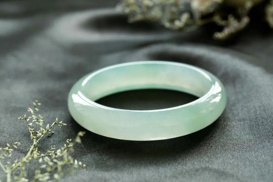 高糯化种水翡翠如何理性看待翡翠手镯价格高低之间的界定，新手必看  第11张