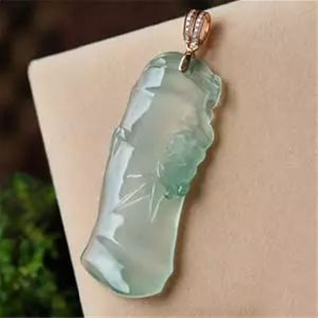 乐山买翡翠翡翠竹子价格高吗？讲一讲它值得我们收藏吗！   第3张