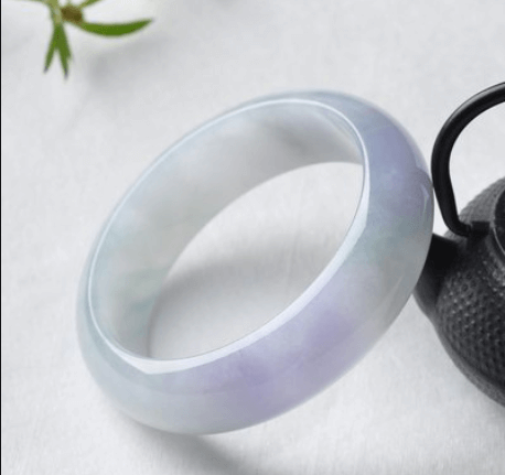 翡翠里白糯种翡翠手镯的价格怎么样？本文值得收藏！   第3张