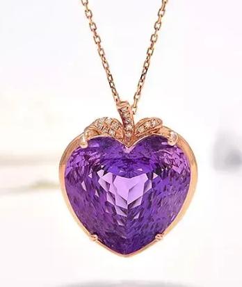 翡翠干青佛紫水晶有哪些功效和寓意？  第4张