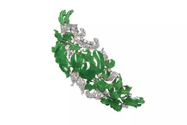 
                欣赏镶嵌与创意作品，体验翡翠的精致与时尚之美
   第9张