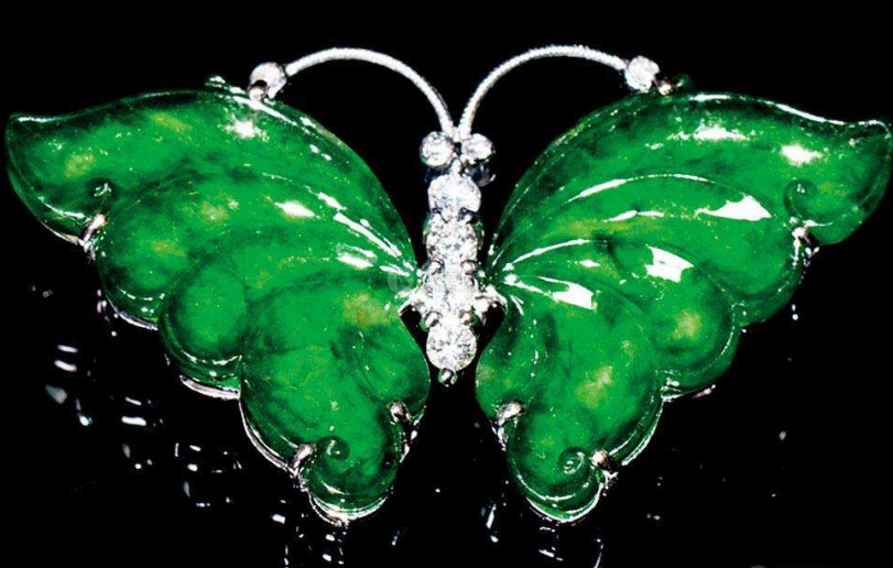 翡翠蝴蝶不仅仅代表着爱情，它还有很多其他的吉祥寓意！   第3张