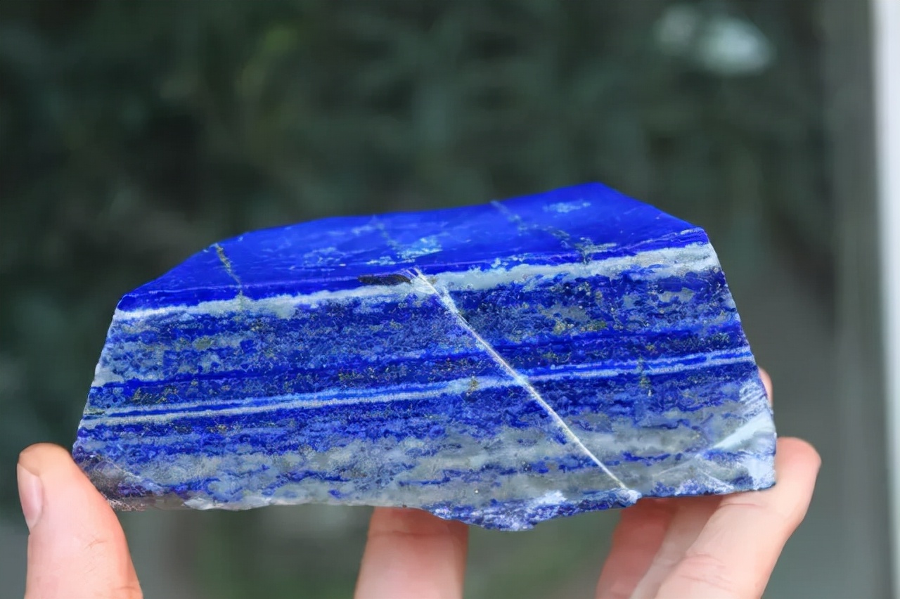 三彩翡翠手镯蓝矿石和青金石的区别是什么？  第2张