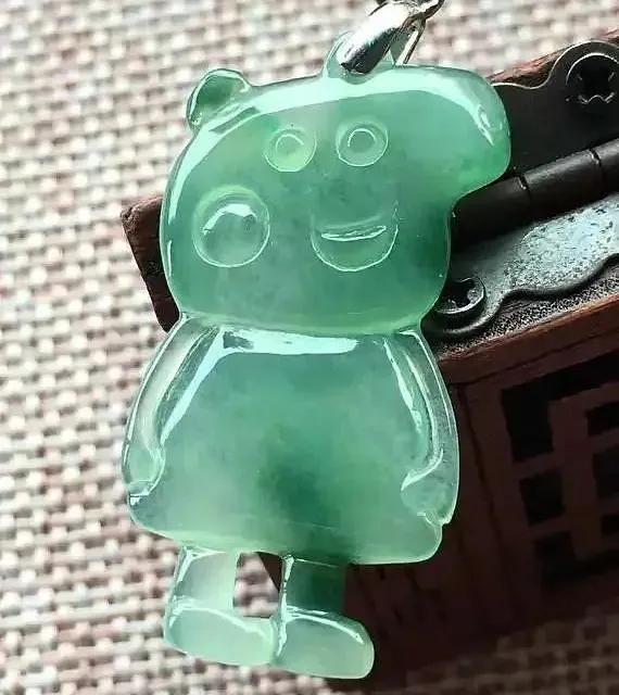 翡翠手镯戴了一年最讨厌的翡翠雕刻造型，提名最多的竟然是它？  第4张