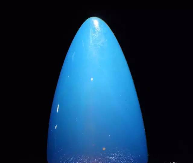 翡翠耳环图片价格批发世界上最好最高端的琥珀竟然是它？  第6张