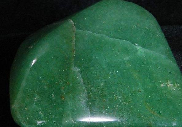 翡翠原石切大涨东陵玉是什么玉  第2张