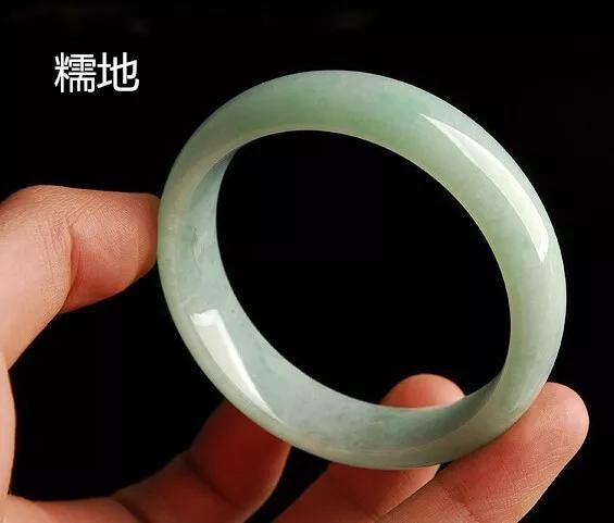 翡翠平安无事牌吊坠终于找到翡翠变得比黄脸婆还丑的原因了！就是因为这三点  第11张