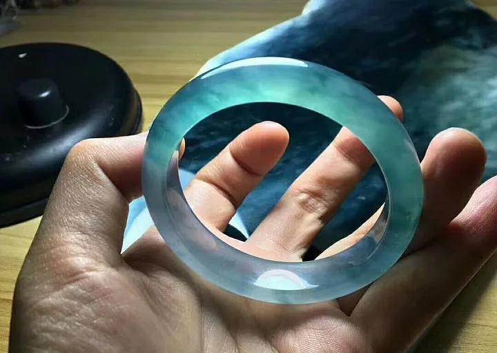 翡翠里的“三水”，分清了才不会买错  第2张