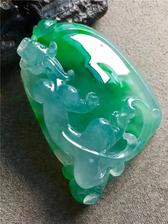 翡翠麒麟的寓意，你知多少？   第4张