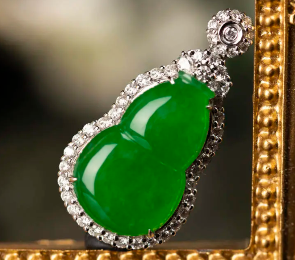 涨知识，选购翡翠首饰，你要懂得几个原则  第3张