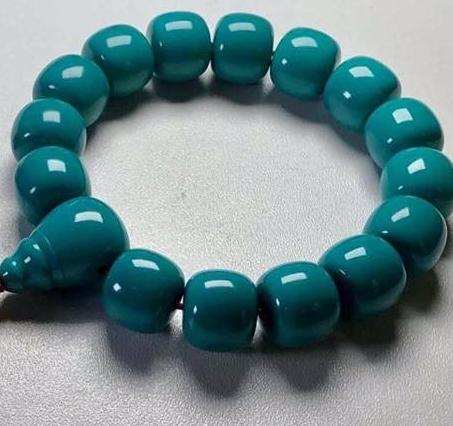 翡翠价格术语小六三开绿松石，古今中外的的共同喜好  第4张