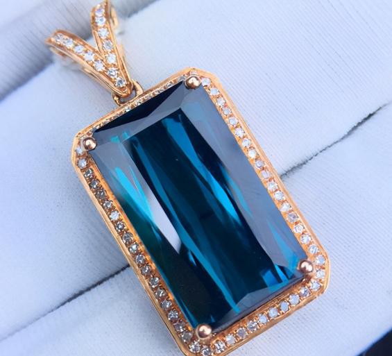 私人定制镶嵌翡翠价格碧玺的产地有哪些？  第3张