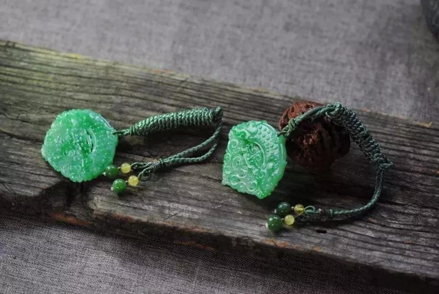 估价、拿货价、开价，如何搞懂翡翠价格？  第10张