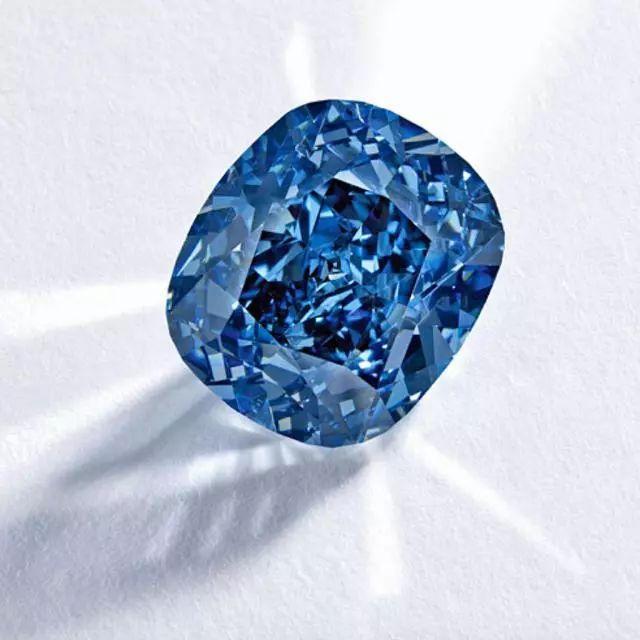 钻石中的蓝精灵  第7张