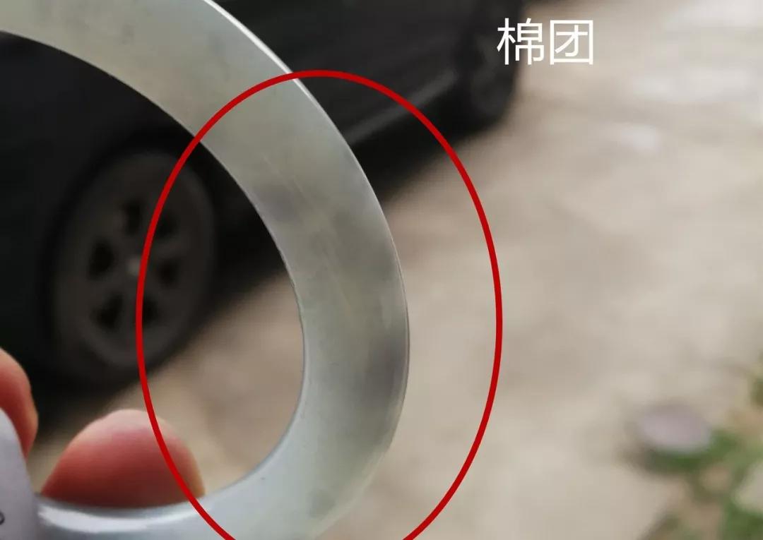 高冰种翡翠图片翡翠的7大瑕疵等级，你能忍到哪一级？  第4张