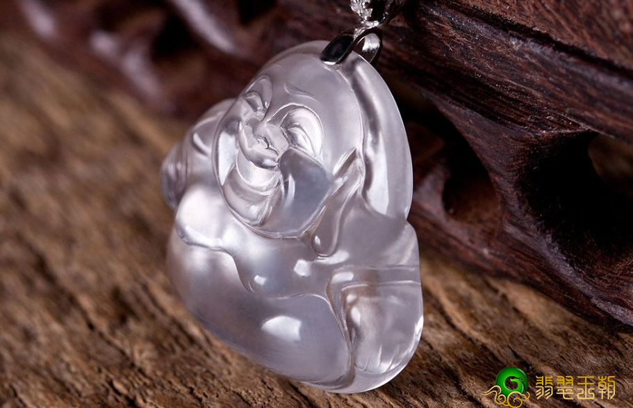 翡翠玉原石和玉石区别水沫玉是翡翠么？水沫玉和翡翠的差别   第2张