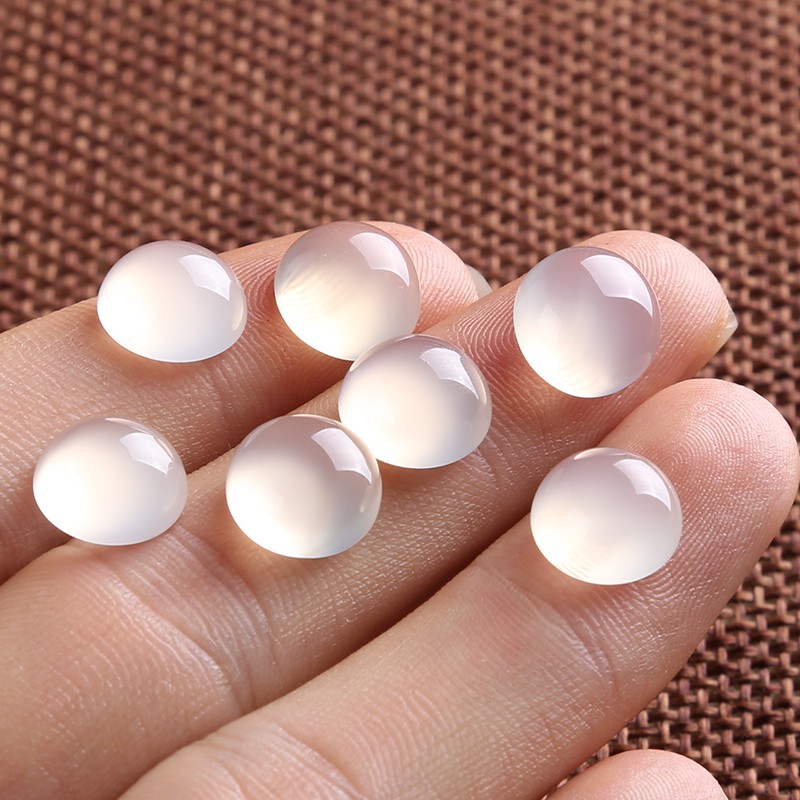 白玛瑙越戴越穷是真的吗？  第2张