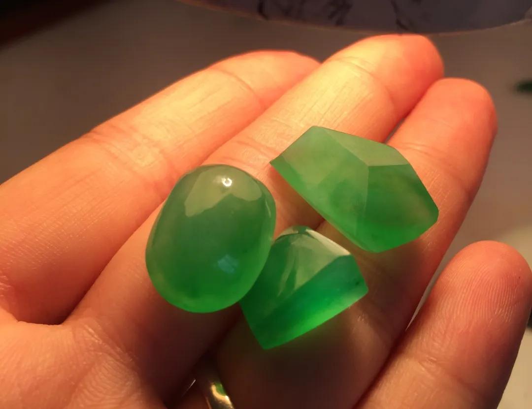 干青和翡翠哪个好为什么戒面那么贵还有很多人买？看完答案太扎心！  第8张