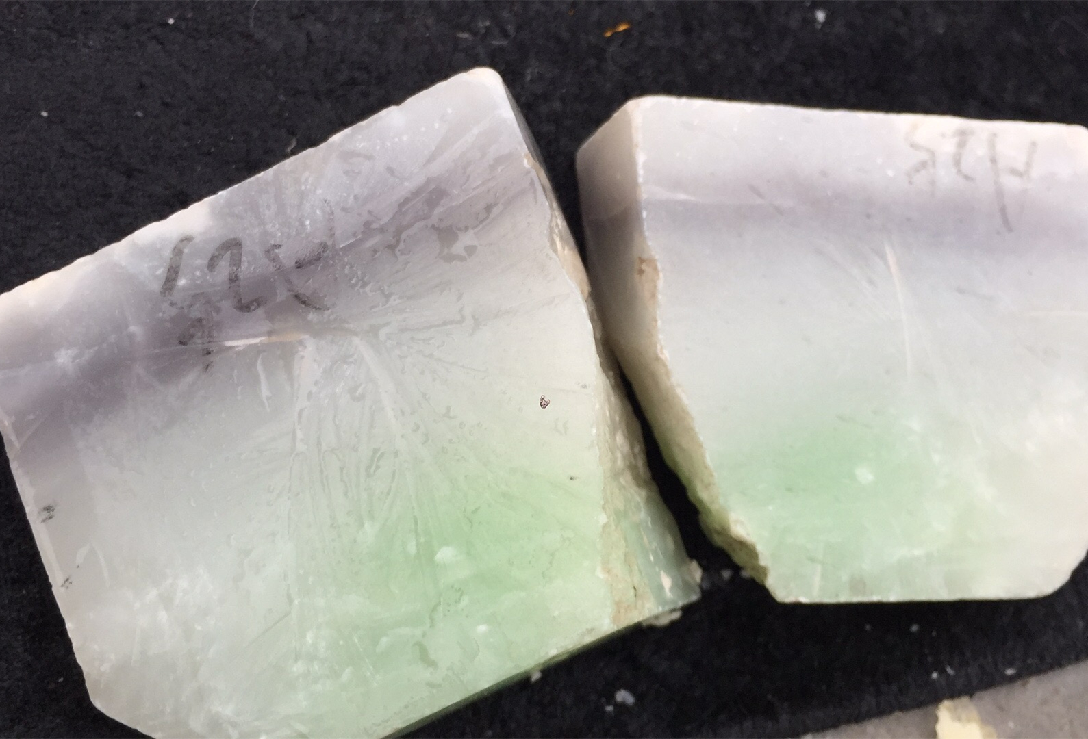 三色和田玉，黄金也不换  第13张