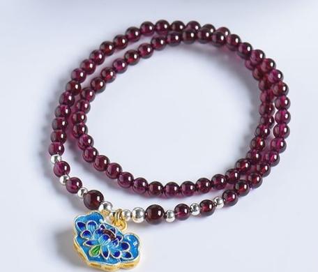 怎么去掉翡翠原石的皮不同颜色的石榴石寓意竟然不同  第4张