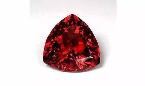 它被称为女人之石------石榴石  第5张