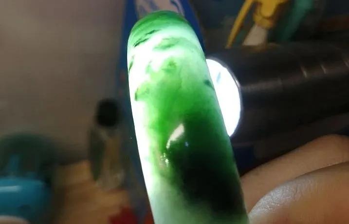 汽车挂件保平安符翡翠翡翠的内部里都有什么？看清楚了！  第3张