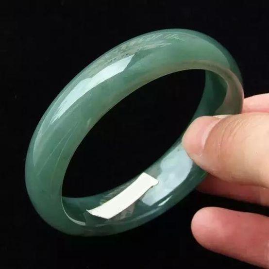 翡翠毛料黑乌沙什么是翡翠的种？翡翠的种有哪些？ 