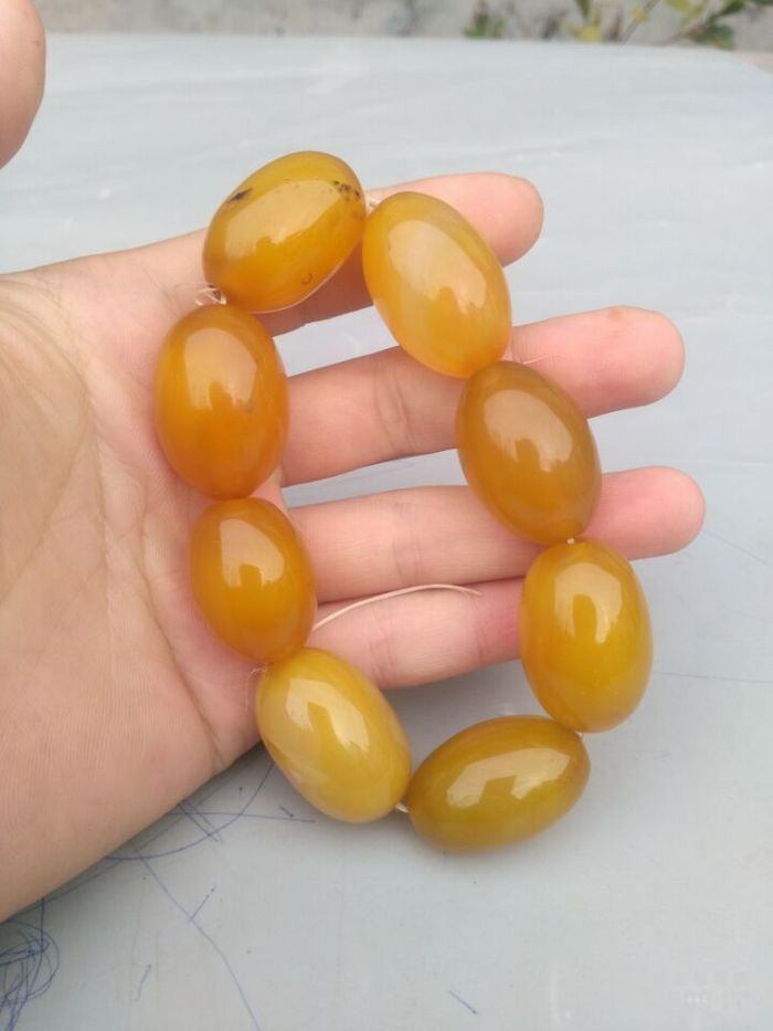 周大福翡翠福瓜吊坠黄玛瑙有什么含义呢？  第1张