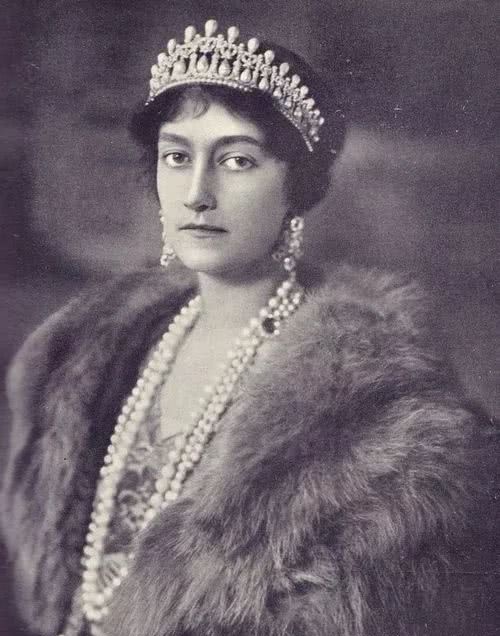 永盛不衰的红宝石，世界知名红宝石首饰盘点  第13张