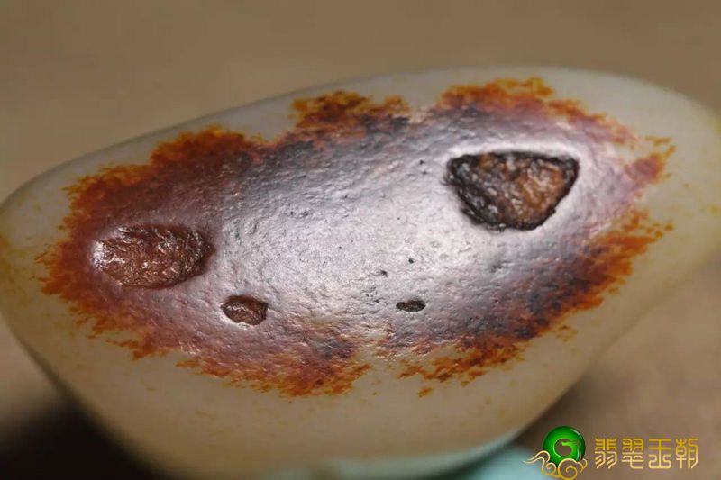 网上买翡翠网怎样看透和田籽料的年纪   第4张