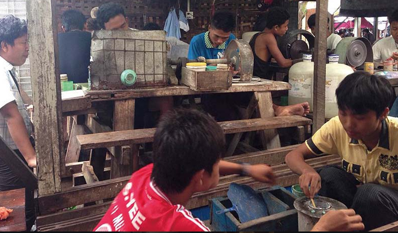 翡翠的购买与收藏技巧  第4张