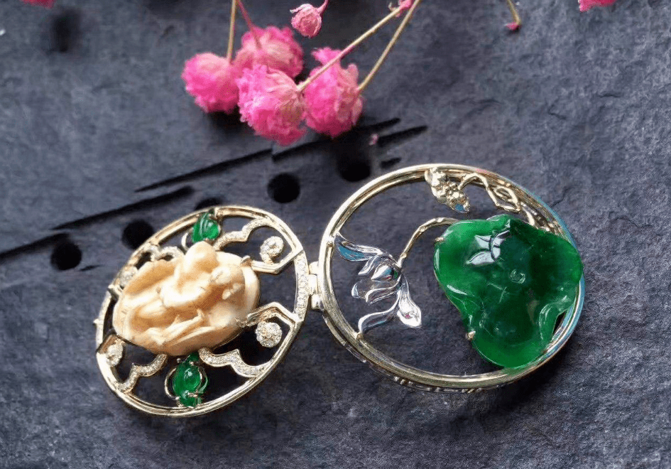 中国翡翠第一城翡翠价格怎么看？只考虑原料和雕工，你的估价永远有偏差  第1张