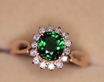 碧玺作为珠宝界的七彩虹  第7张