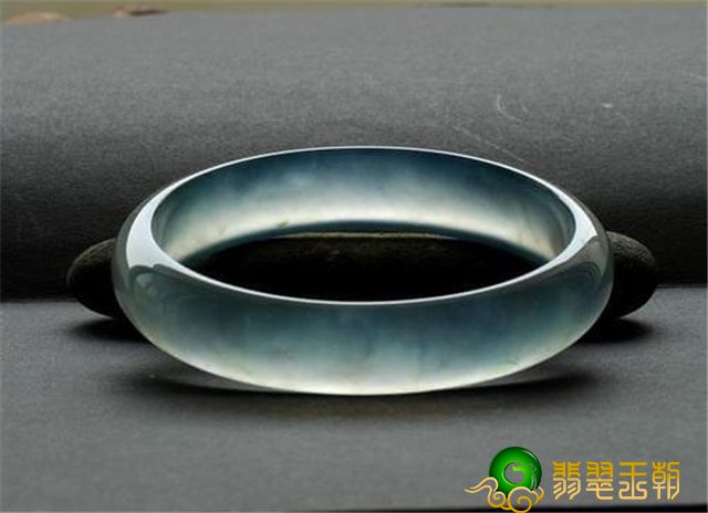 红翡翠鉴别翡翠危料代表什么意思?了解了它的特点你也就明白了！   第4张