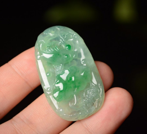 如果鉴定翡翠行业专家教你，5招学会鉴定翡翠  第3张