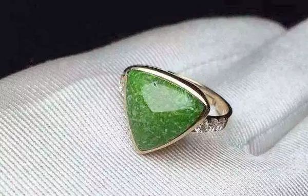 最珍稀的7种绿松石，有钱都买不到，有这2种算你厉害  第13张